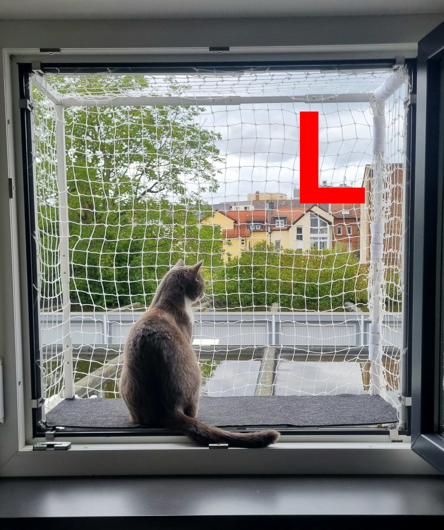 Verstellbarer Katzenbalkon für Fensteröffnungen Größe L